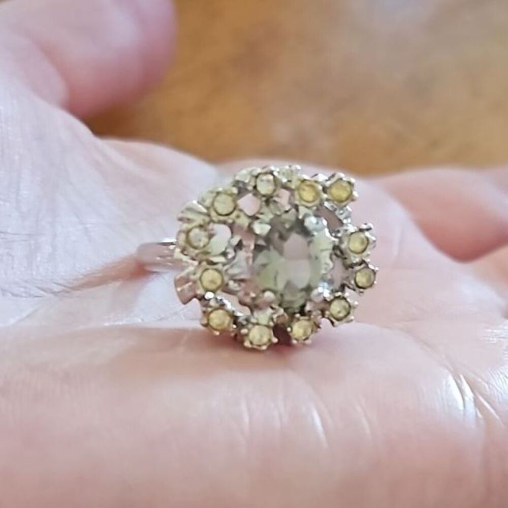 18KT white heavy gold electroplate ring rhinestones vintage size 8
